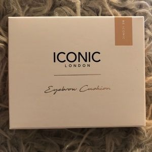 Iconic London Eyebrow Cushion - Medium